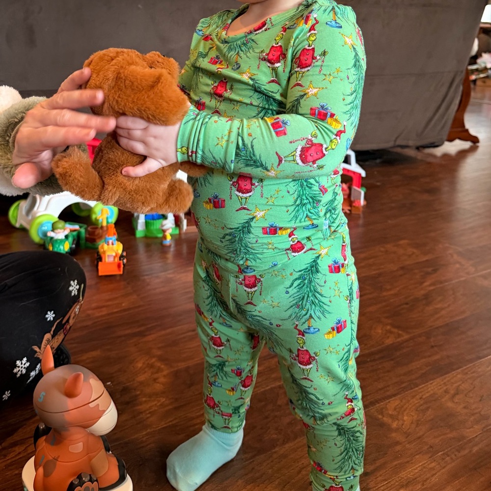 Posh Peanut Grinch pjs